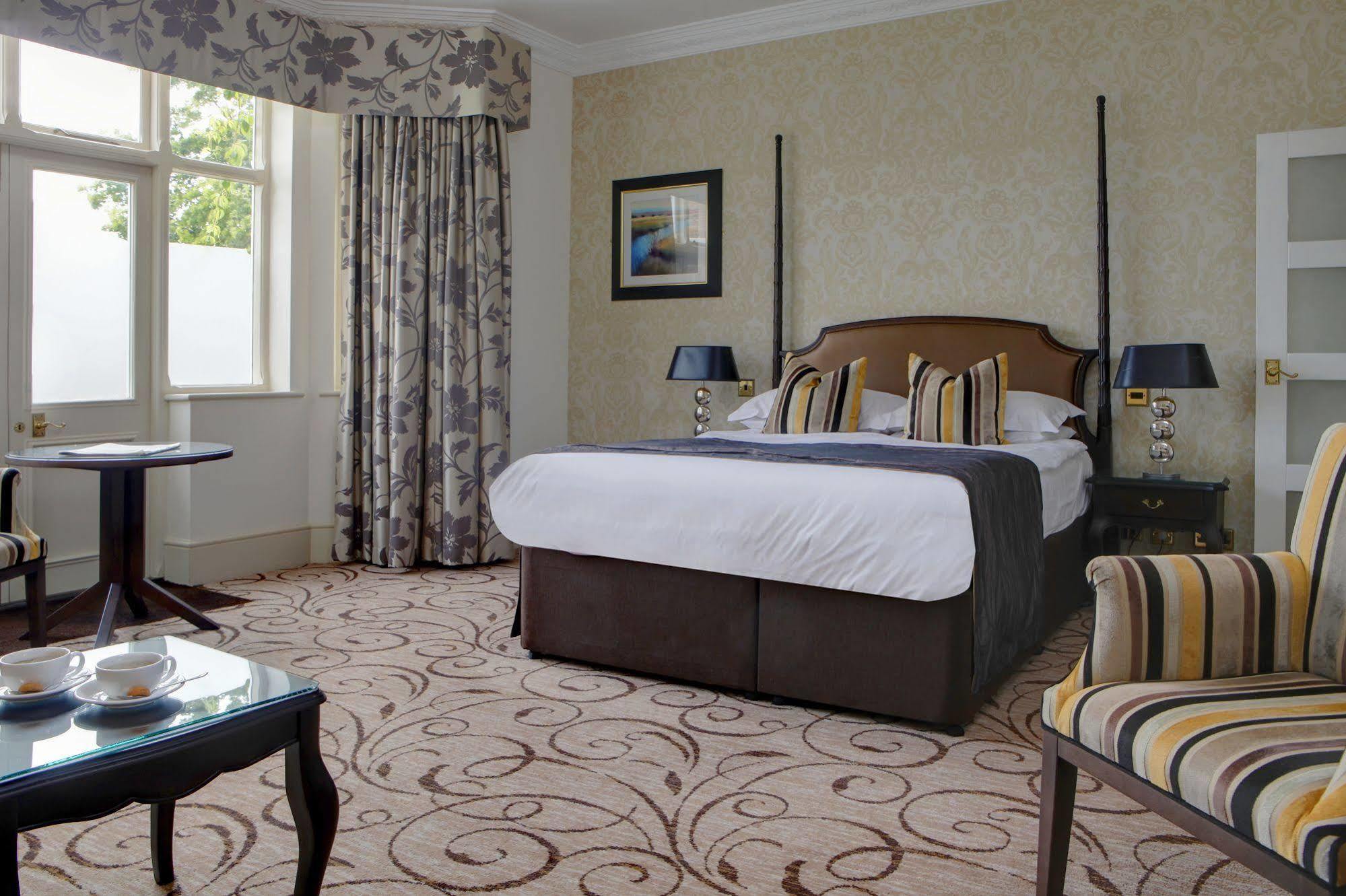 Pontlands Park Hotel Челмсфорд Экстерьер фото